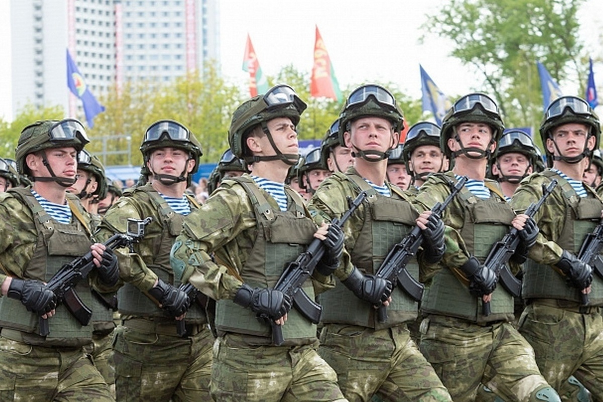 Войска приведены. Армия Беларуси. Войска Белоруссии. Солдаты Беларуси. Белорусская армия.