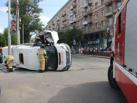 Число пострадавших в Волгограде в аварии с маршруткой выросло до 7