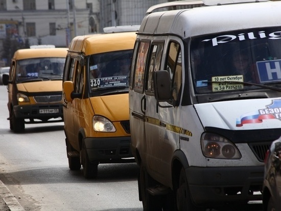 Водители омских маршруток соблюдают масочный режим
