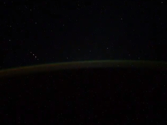 Космонавт с МКС заметил в небе пять НЛО над Южным полушарием