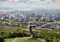 Известный дизайнер Артемий Лебедев раскритиковал монумент «Родина-мать зовет!» в Волгограде за дурной вкус его создателей