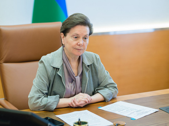 Наталья Комарова пообщалась с выпускниками-стобалльниками
