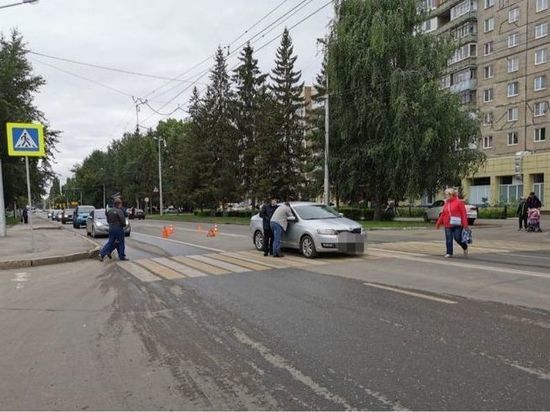 В Уфе 11-летняя девочка на самокате попала под машину