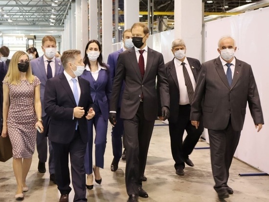 Министр промышленности Денис Мантуров посетил Костромской завод автокомпонентов