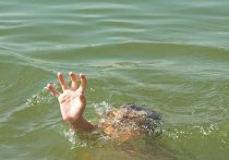 Сотрудники СУ СКР по Забайкальскому краю возбудили уголовное дело по факту гибели двух девочек, утонувших в затопленном карьере в Ингодинском районе Читы