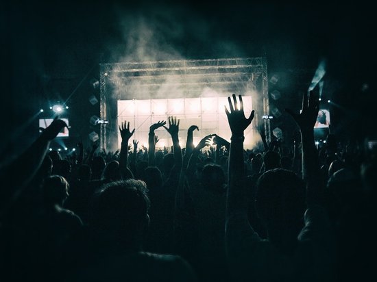 Ночной клуб на Алтае оштрафовали за коронавирусную вечеринку
