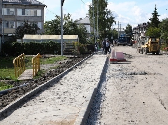 В Утешево делают новые тротуары