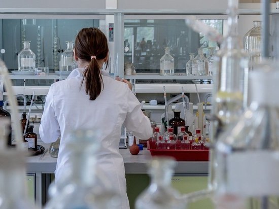 Сколько лабораторных исследований с начала пандемии провели в Смоленской области