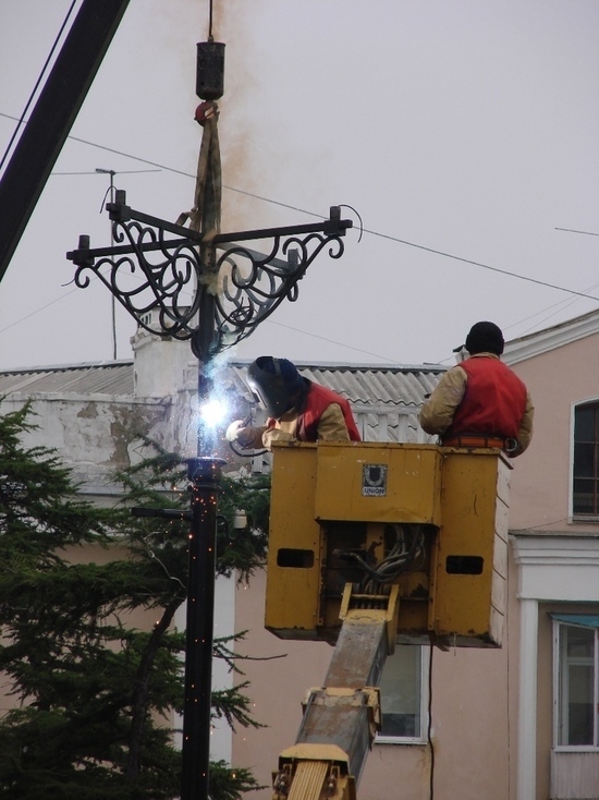Коммунальщики Магадана обновили 28 тысяч квадратных метров разметки