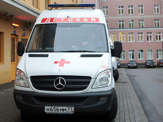 Ребенка доставили в московскую больницу, ему грозит ампутация пальцев