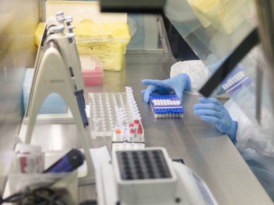 В Заполярье выявлено 64 новых случаев заражения коронавирусом