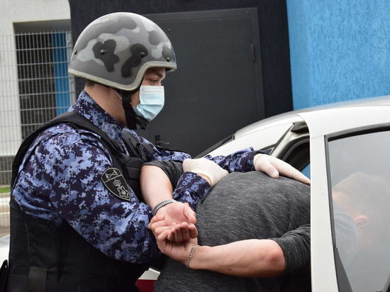Росгвардейцы задержали похититель видеокамеры в Ленинском районе