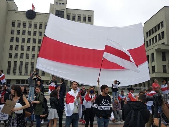 Telegram переделал флаг Белоруссии в бело-красно-белый