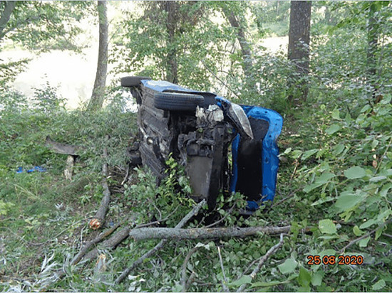 В Башкирии иномарка опрокинулась в кювет – есть пострадавшие