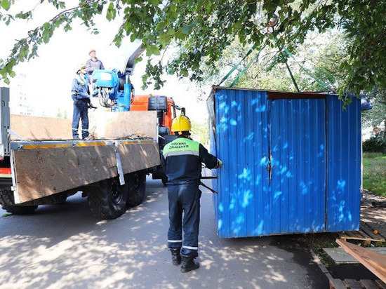 Очередной незаконный ларёк демонтировали в Кемерове