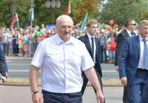 Александр Лукашенко озаботился угрозой дефолта своей страны