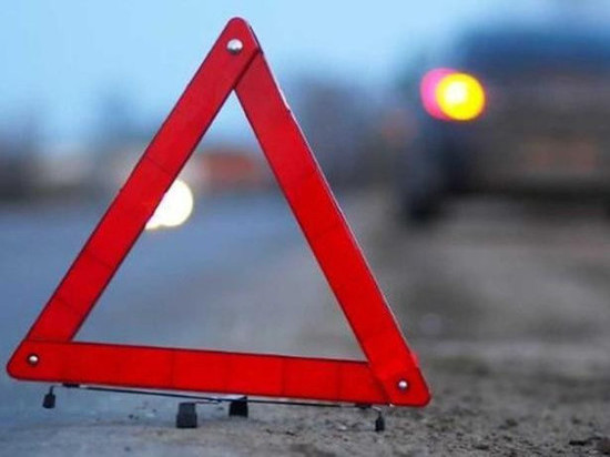 Пьяный мопедист без шлема и документов опрокинулся на дороге в Тверской области