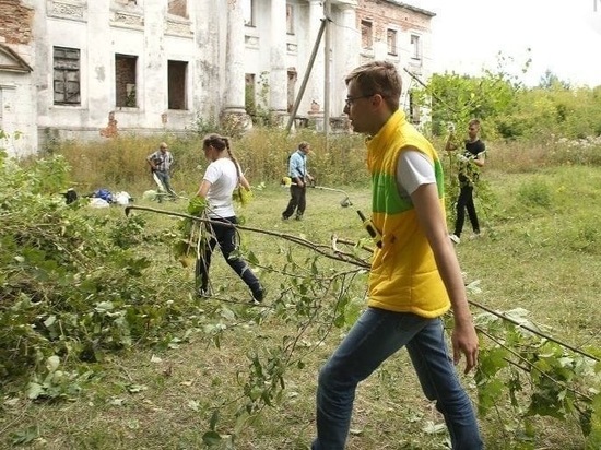 Добровольцы культуры Тамбовской области участвуют в работе межрегионального лагеря «Зубриловка»