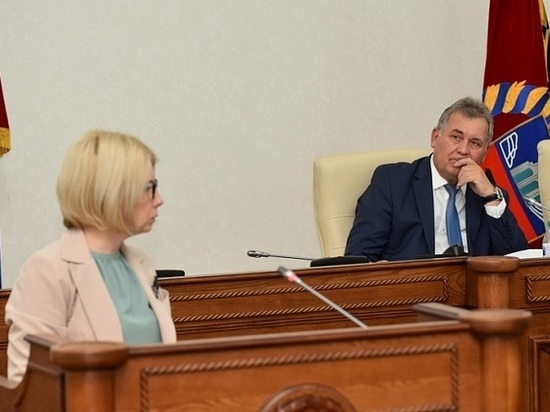 Алтайские депутаты выразили недовольство работой детского омбудсмена Ольги Казанцевой