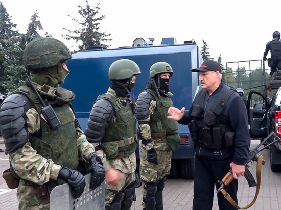 Белорусский президент сослался на внешнюю угрозу