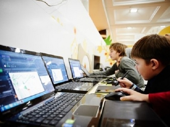 144 школы Якутии подключат к высокоскоростному интернету