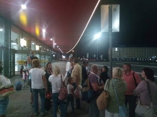 В челябинском аэропорту из-за аварии отменили все ночные рейсы - подробности