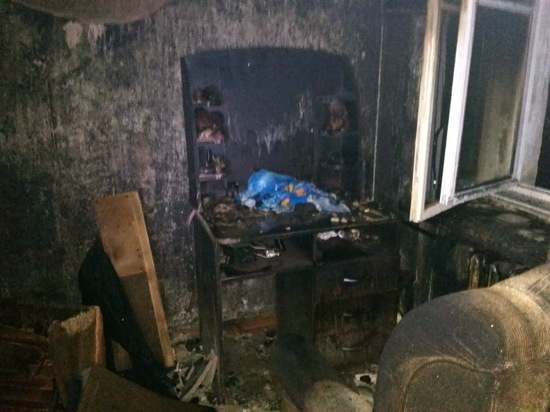 Пожарные Йошкар-Олы спасли женщину из горящей квартиры