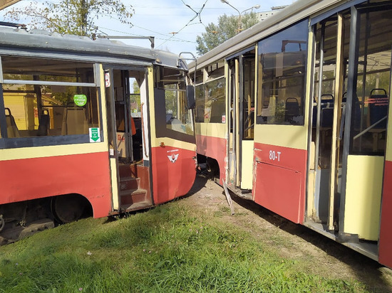 Два трамвая столкнулись в Туле