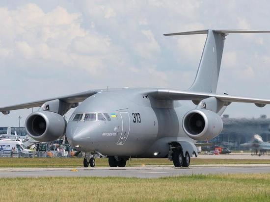 "Антонов" выпустил первый серийный самолет без российских деталей
