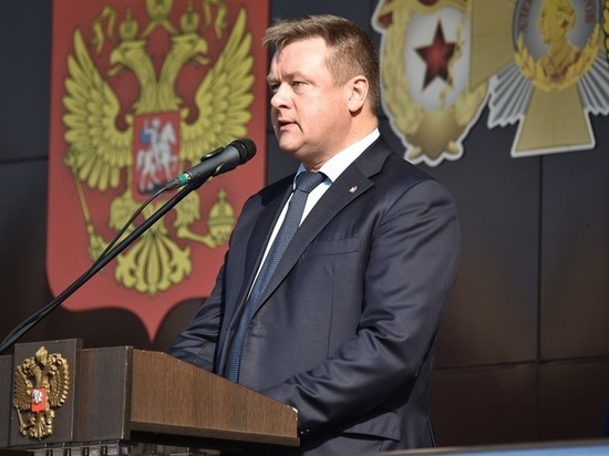 Любимов поздравил рязанских десантников с началом учебного года