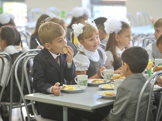 В Орске родители возмущены ростом цен на школьное питание