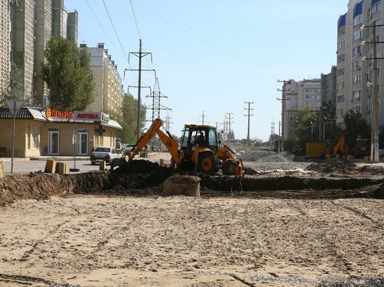 В Астрахани из-за тепловых сетей и канализации затягивается ремонт дорог