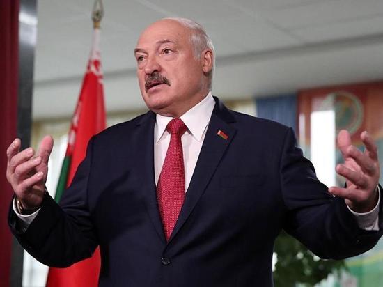 Туск: Лукашенко хотел стать президентом союза Украины и Беларуси в 2014 году