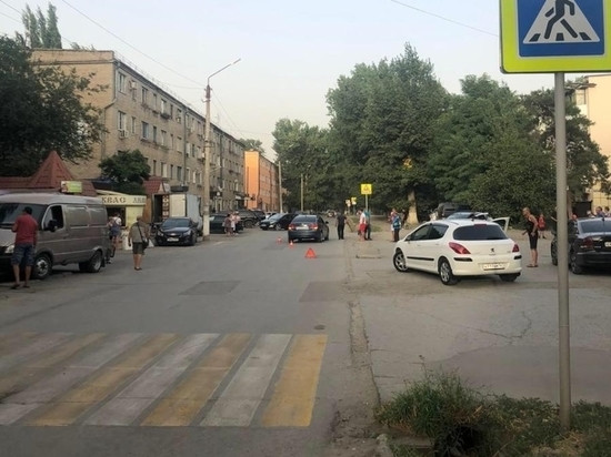 В Новочеркасске водитель «Шевроле» сбил 60-летнюю женщину