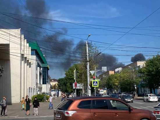 В Калуге дым от мощного пожара окутал часть города