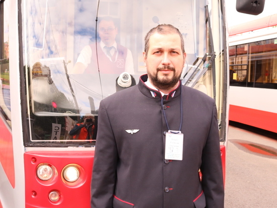 В Петербурге выбрали лучших водителей трамвая
