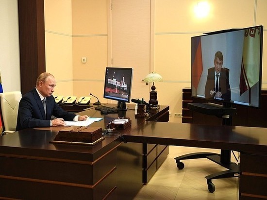 Путин провел рабочую онлайн-встречу c врио главы Чувашии Олегом Николаевым