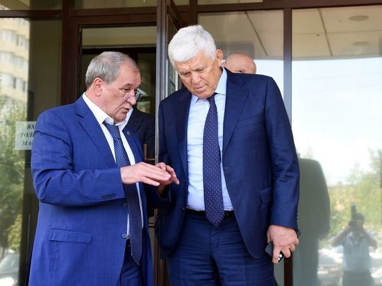 Министр строительства и ЖКХ Дагестана не уходит?