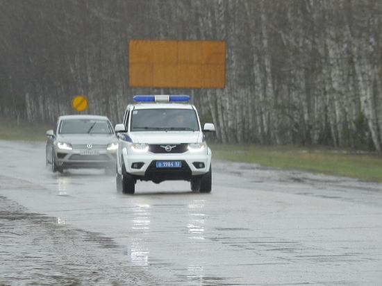 Подростки угнали автомобиль такси в Автозаводском районе