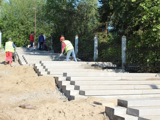 Ремонт лестничных спусков в Петрозаводске подходит к концу