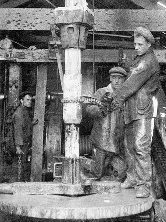 День нефтяной и газовой промышленности в России отмечается уже 55 лет