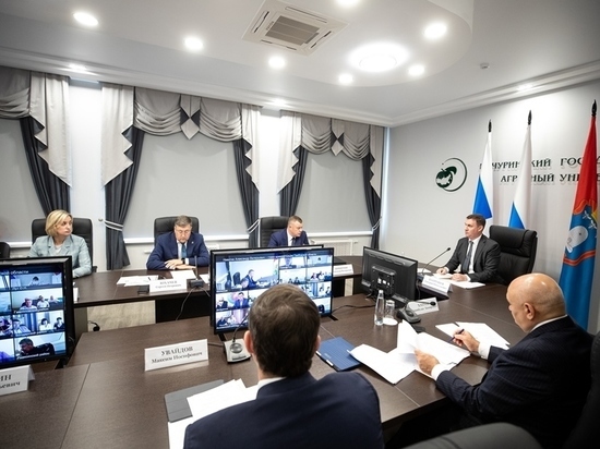 Министр сельского хозяйства Дмитрий Патрушев провел в Мичуринске совещание по развитию тамбовского АПК