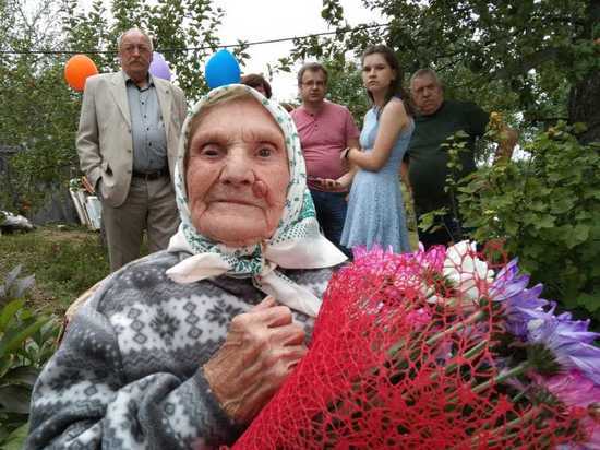 Жительница рязанского села Красный Холм отметила 100-летний юбилей