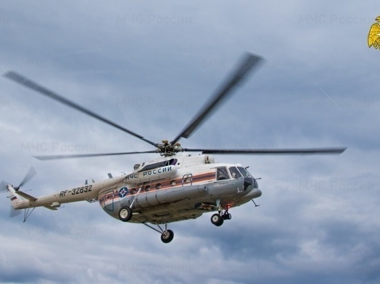 Медики на вертолете спасали пациента из района в Тверской области