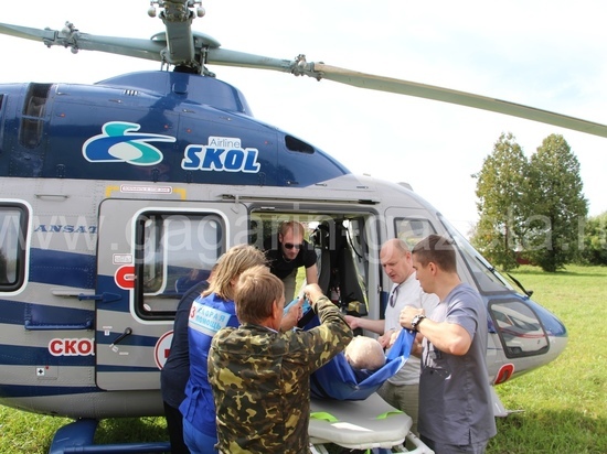 Смоленская санитарная авиация транспортировала тяжелого больного из Гагарина