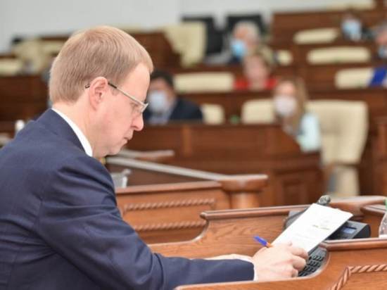 Губернатора Алтайского края хотят через суд наказать за нарушение масочного режима