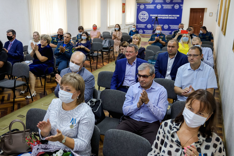 За вклад в борьбу с коронавирусом наградили волгоградских врачей, фото-3