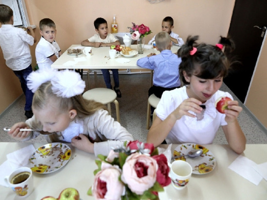 110 тысяч волгоградских учащихся получают горячее питание в школе