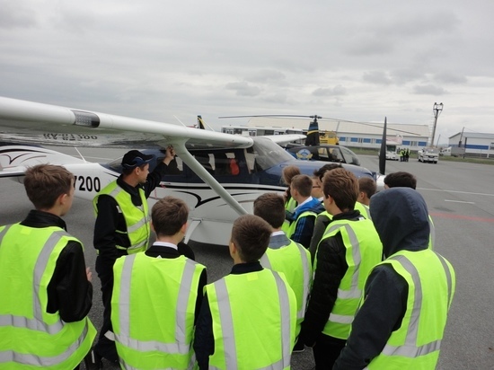 Абаканская школа юных авиаторов отбирает курсантов