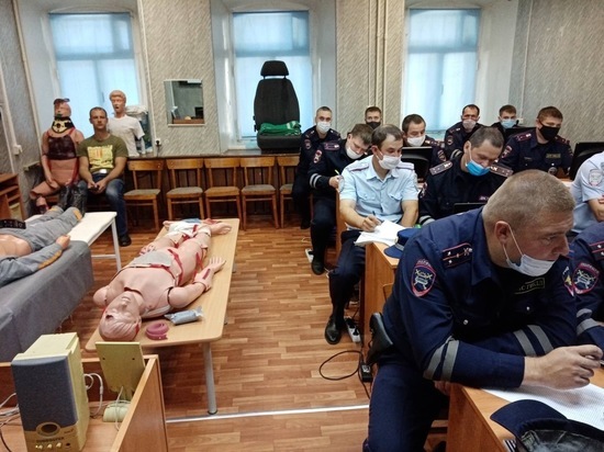 Костромских инспекторов ДПС научили оказывать первую помощь пострадавшим